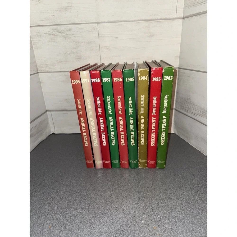 Southern Living‎ Annual Recipes Lot 1982-1988, 1991,1993 Lot Of 9